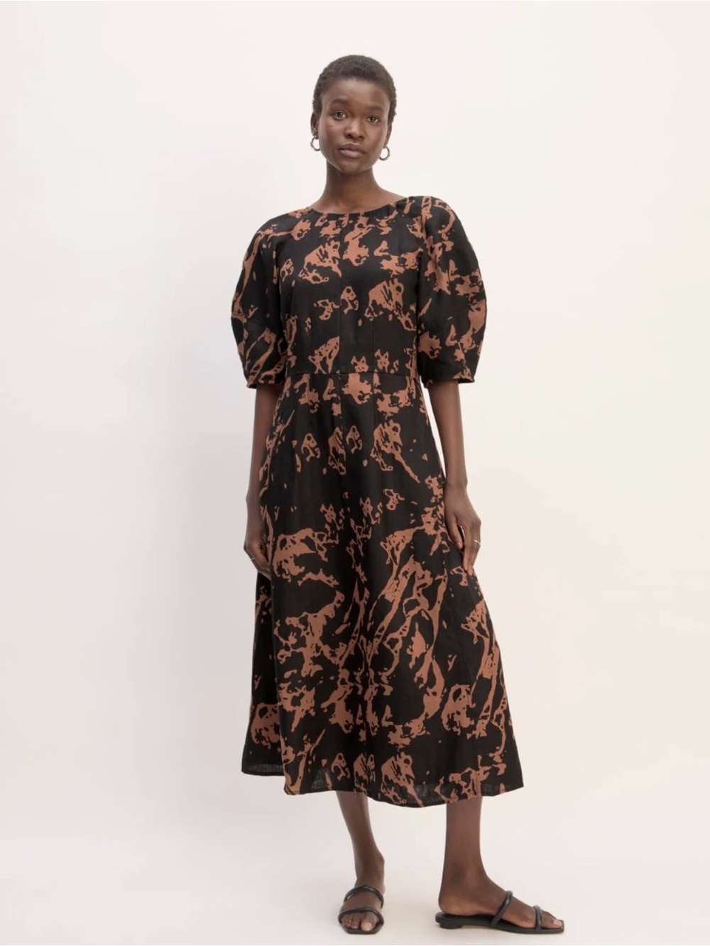 EVERLANE “The Linen Short-Sleeve Scoop Midi-Dress/Carob Brown Abstract” NWT